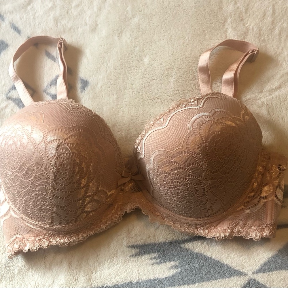 Elegant Lace Underwire Bra